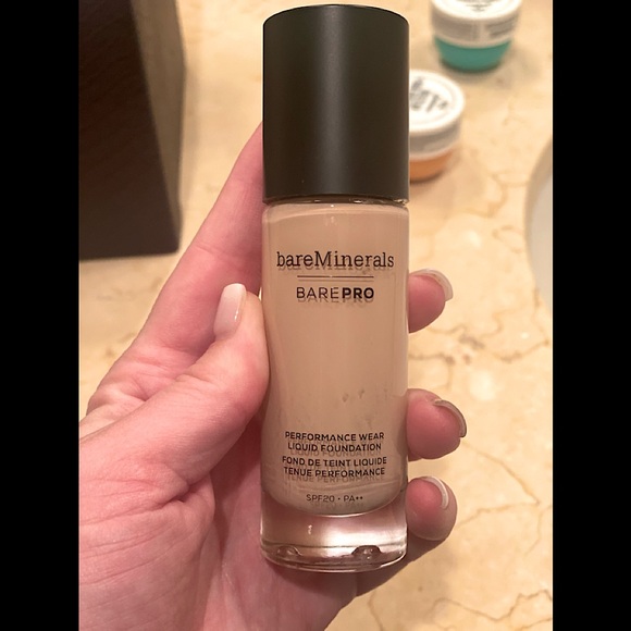 Bare minerals foundation